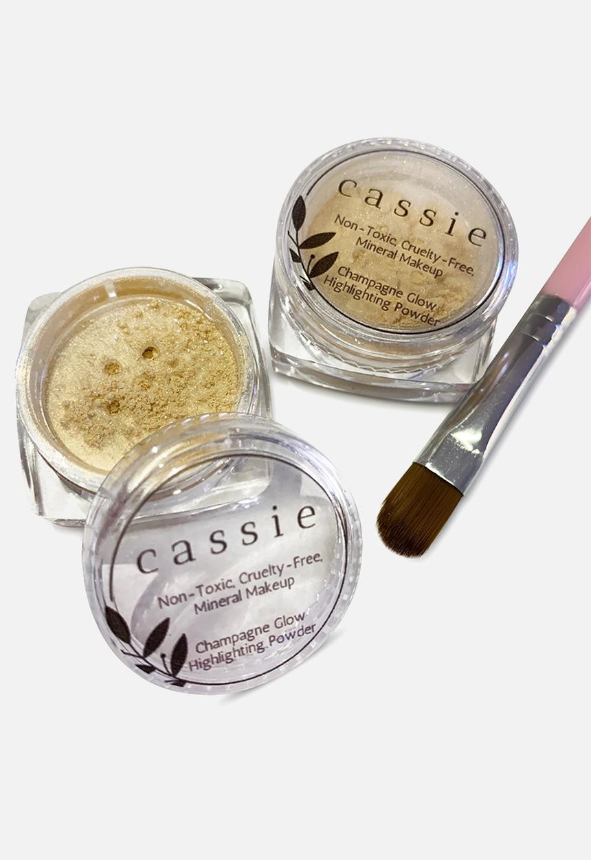 Cassie Kids - Champagne glow highlighting powder 