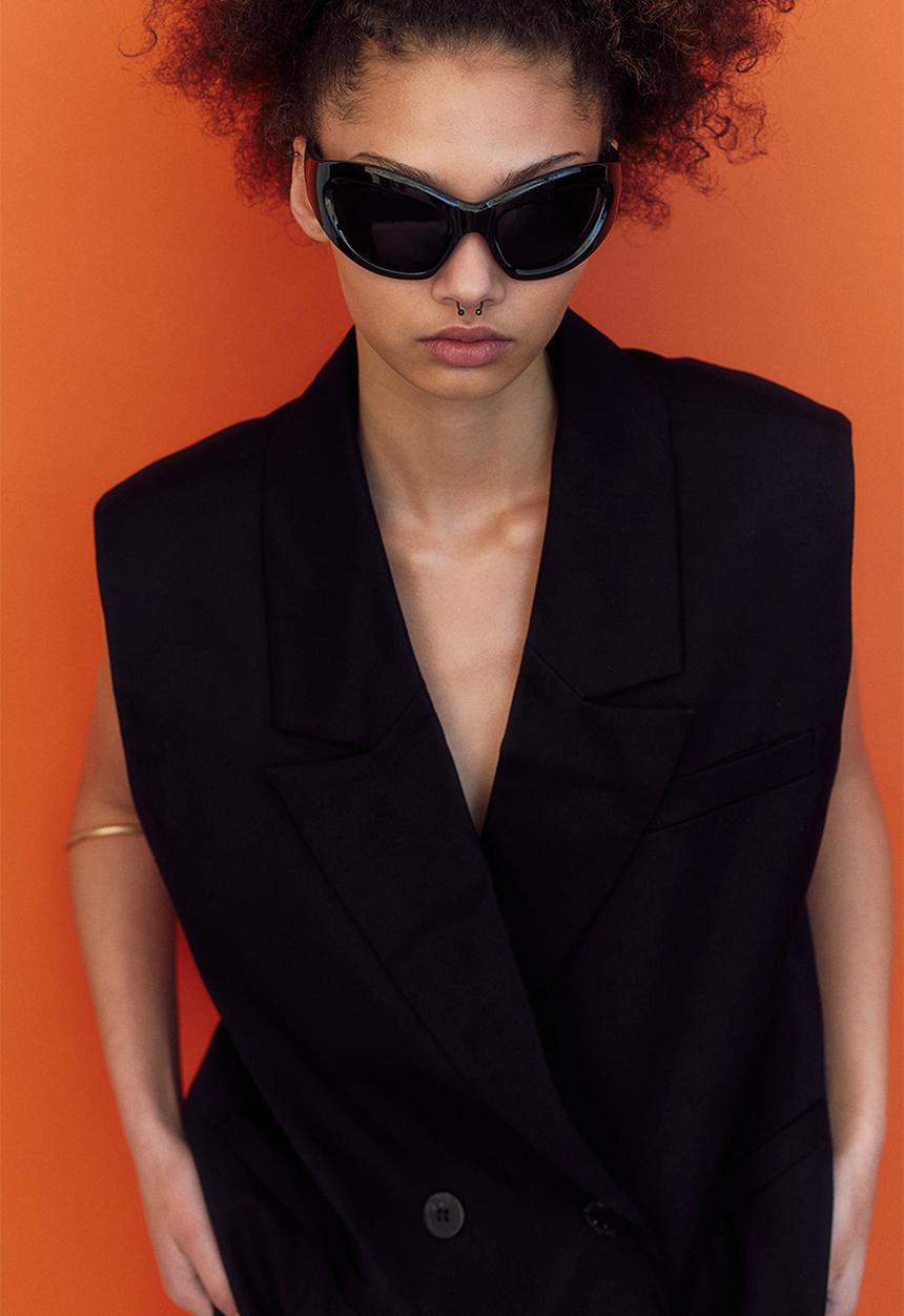 H&M - Sleeveless blazer - black