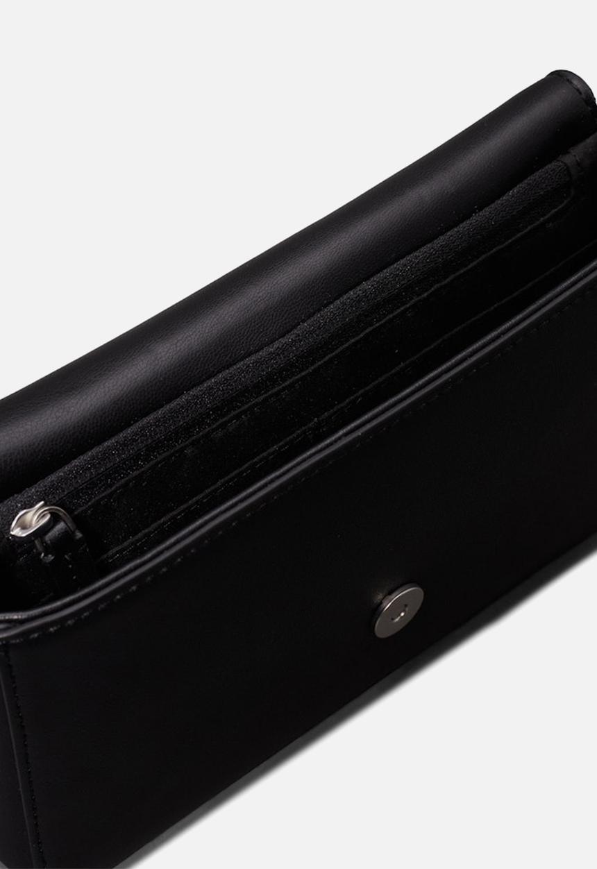 Calvin Klein - Scuplted flap phone - black