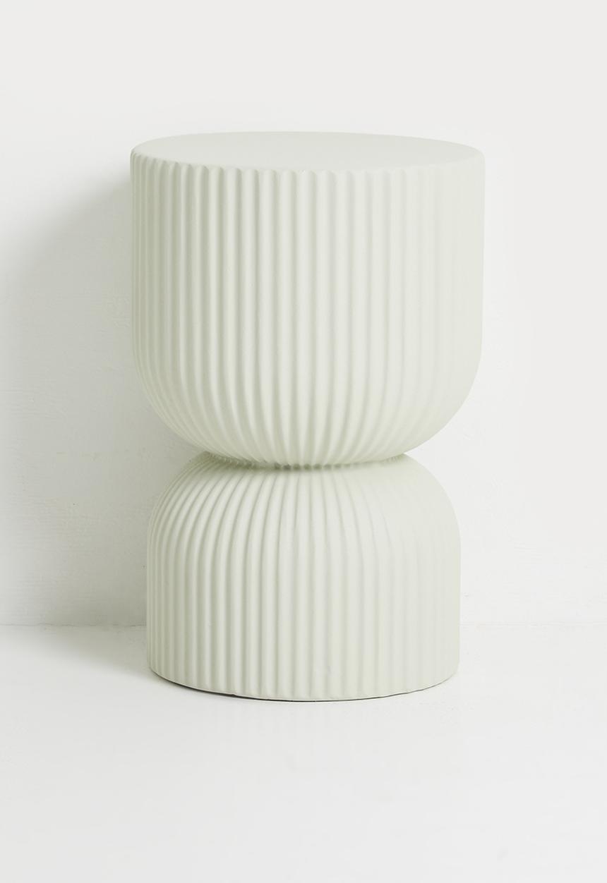 Nolden Brothers - Maui ribbed side table - natural