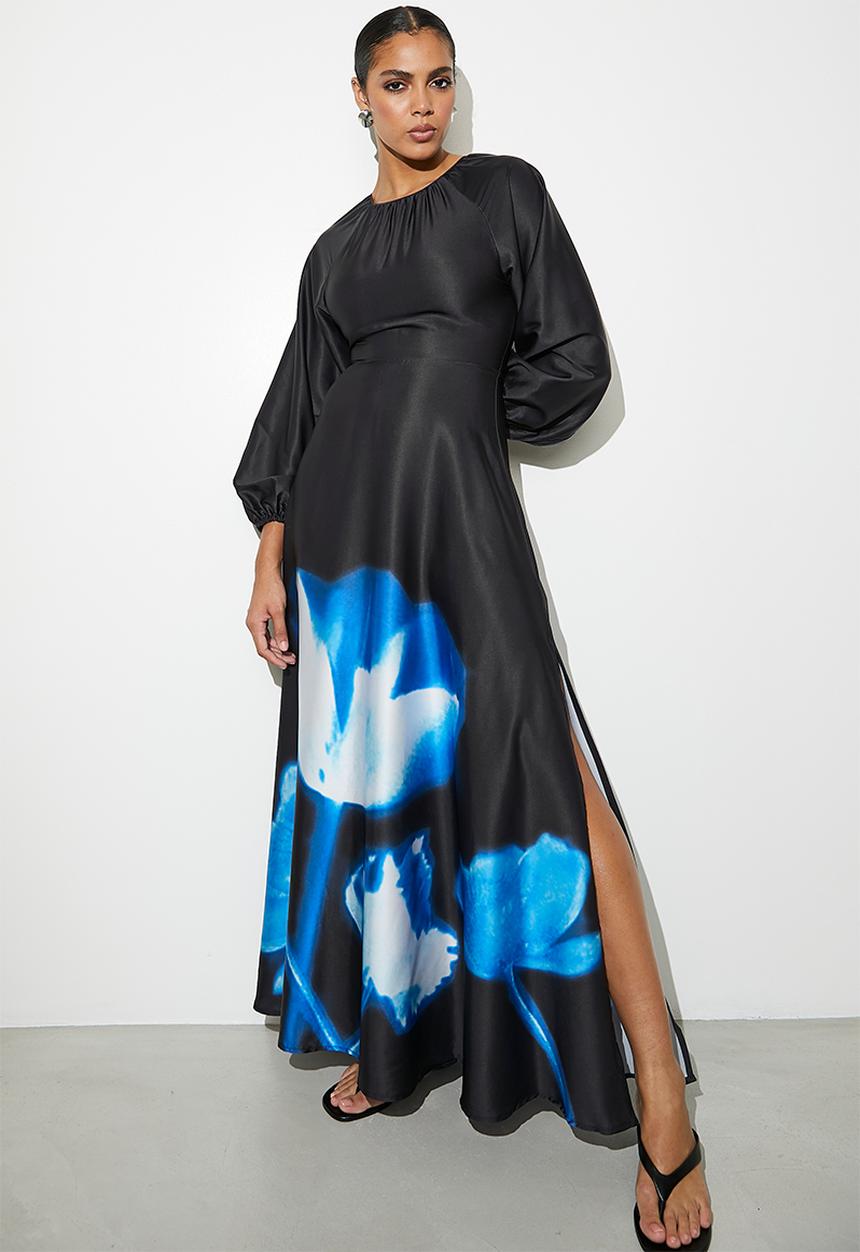 VELVET - Balloon sleeve statement dress with high slit - black abstract