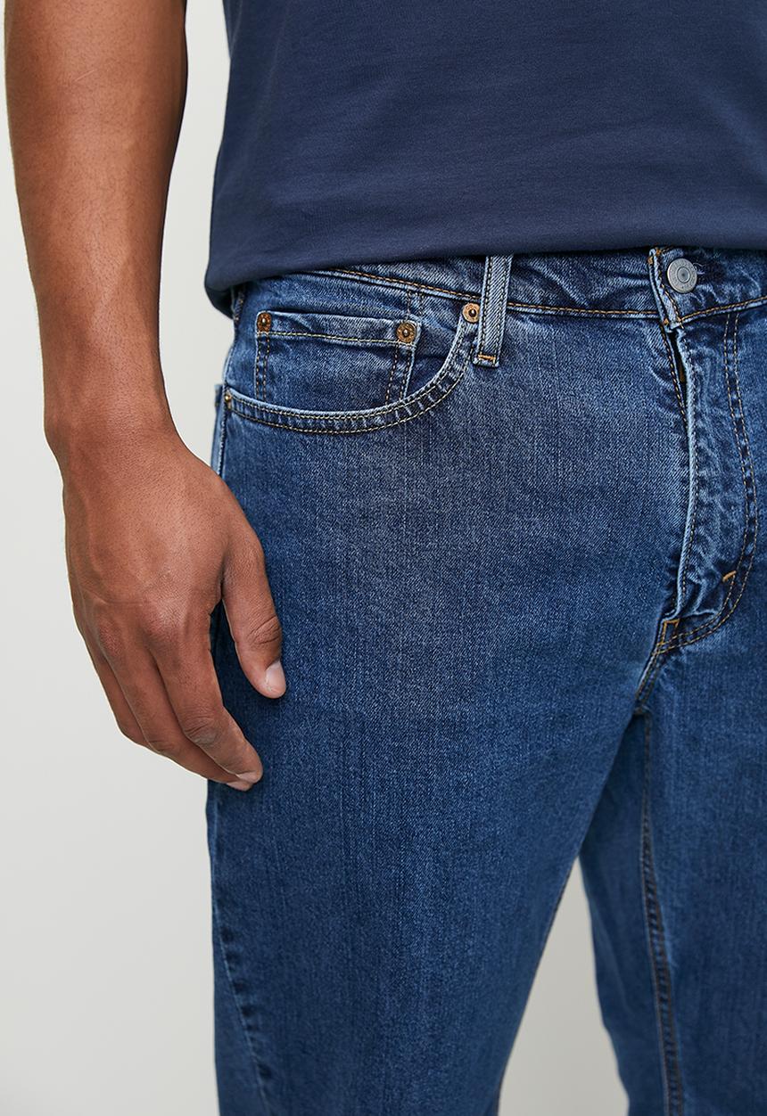 Levi’s® - 541™ athletic taper za steady wins the r - blue