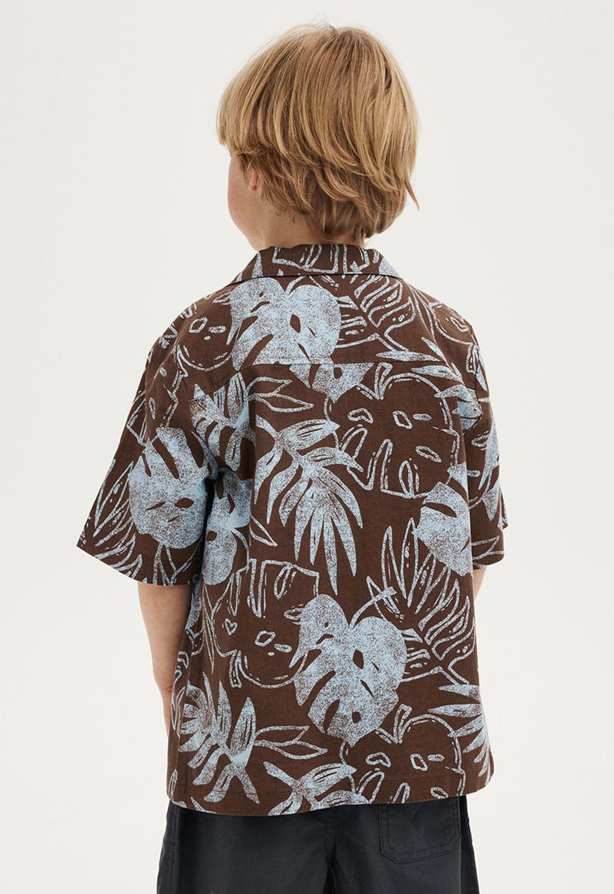 Cotton On - Cabana short sleeve shirt - hot choccy & dusk blue palm foliage