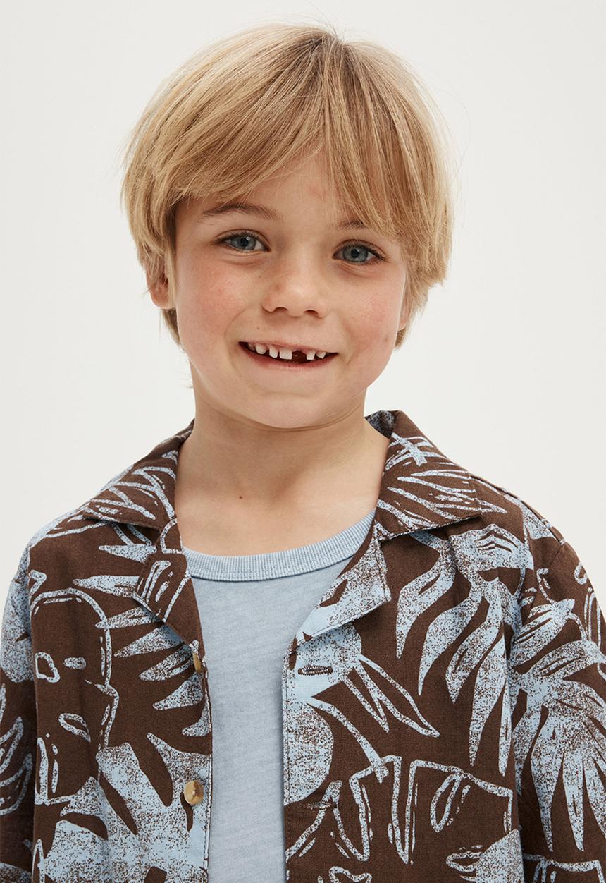 Cotton On - Cabana short sleeve shirt - hot choccy & dusk blue palm foliage