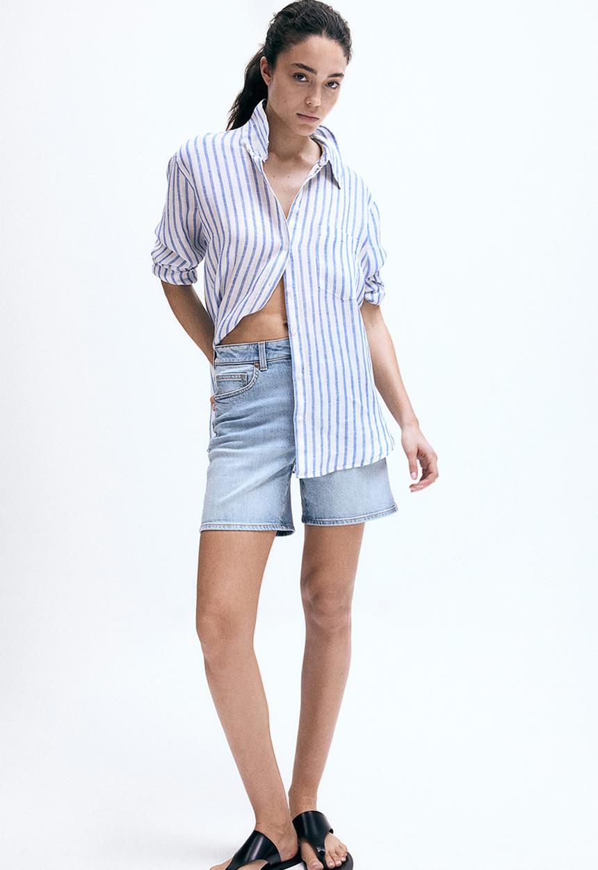 H&M - High-waisted denim shorts - light denim blue