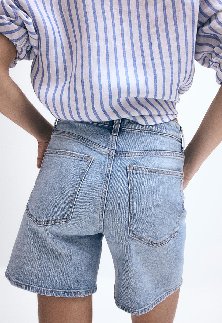 H&M - High-waisted denim shorts - light denim blue