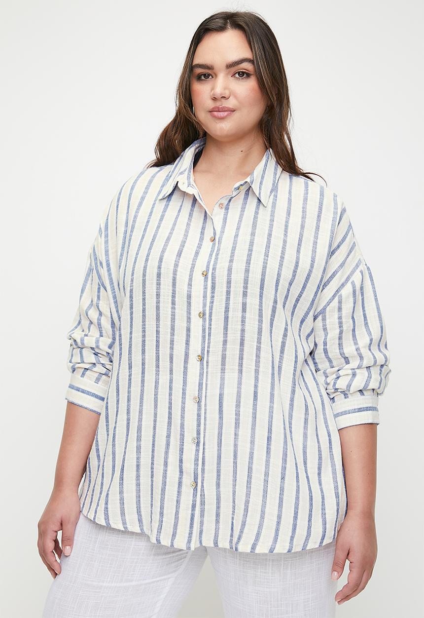 Cotton On - Plus The Essential Beach Shirt - Blue/Natural Stripe