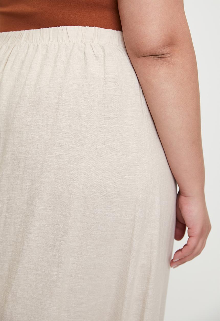 Cotton On - Plus Haven Maxi A-Line Skirt - Neutral