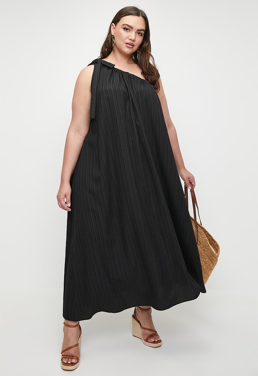 Superbalist - Laundred Linen Asym Trapeze Maxi Dress - Black