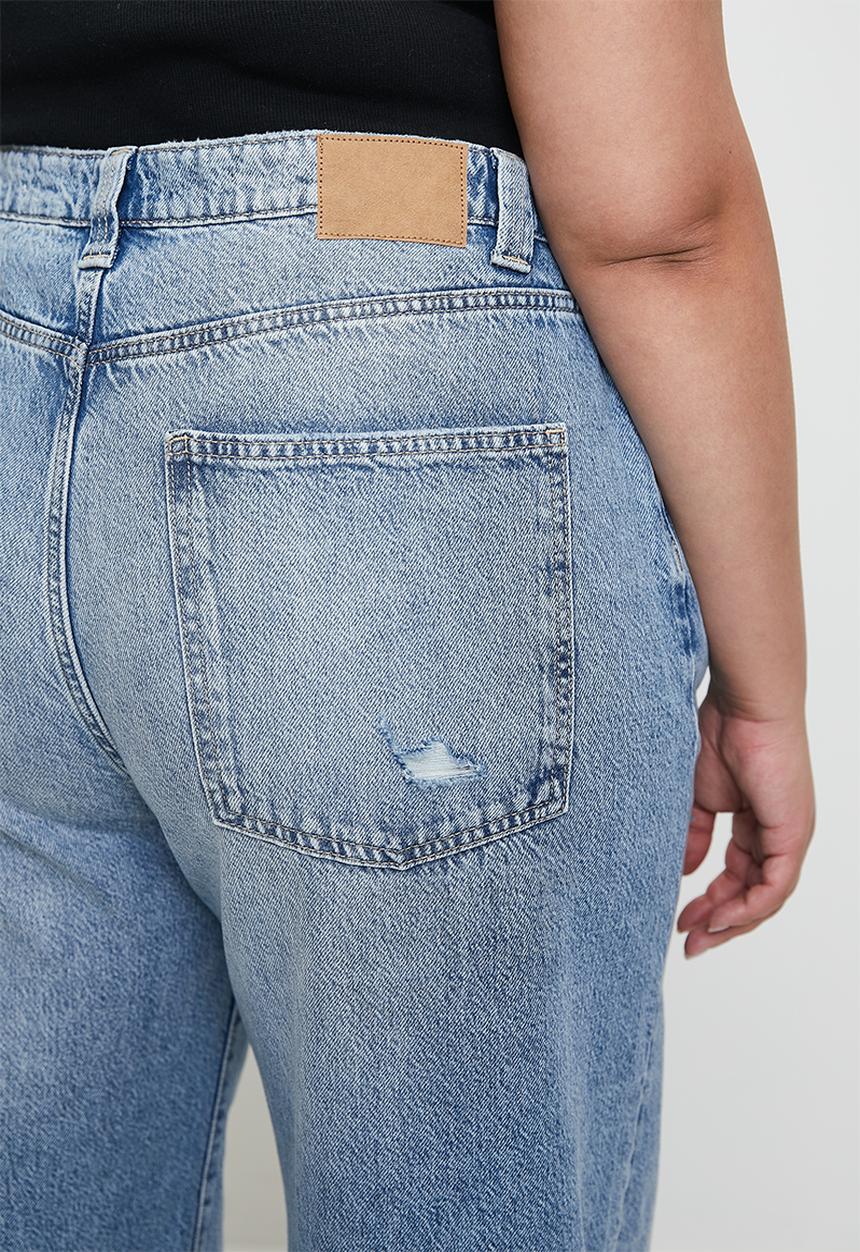 Cotton On - Plus Super Baggy Jean - Breeze Blue Worn