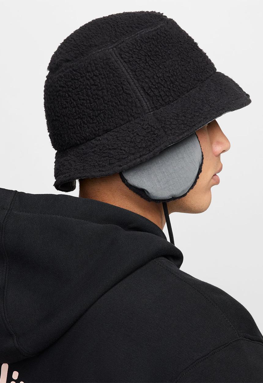 Nike - Nike Apex