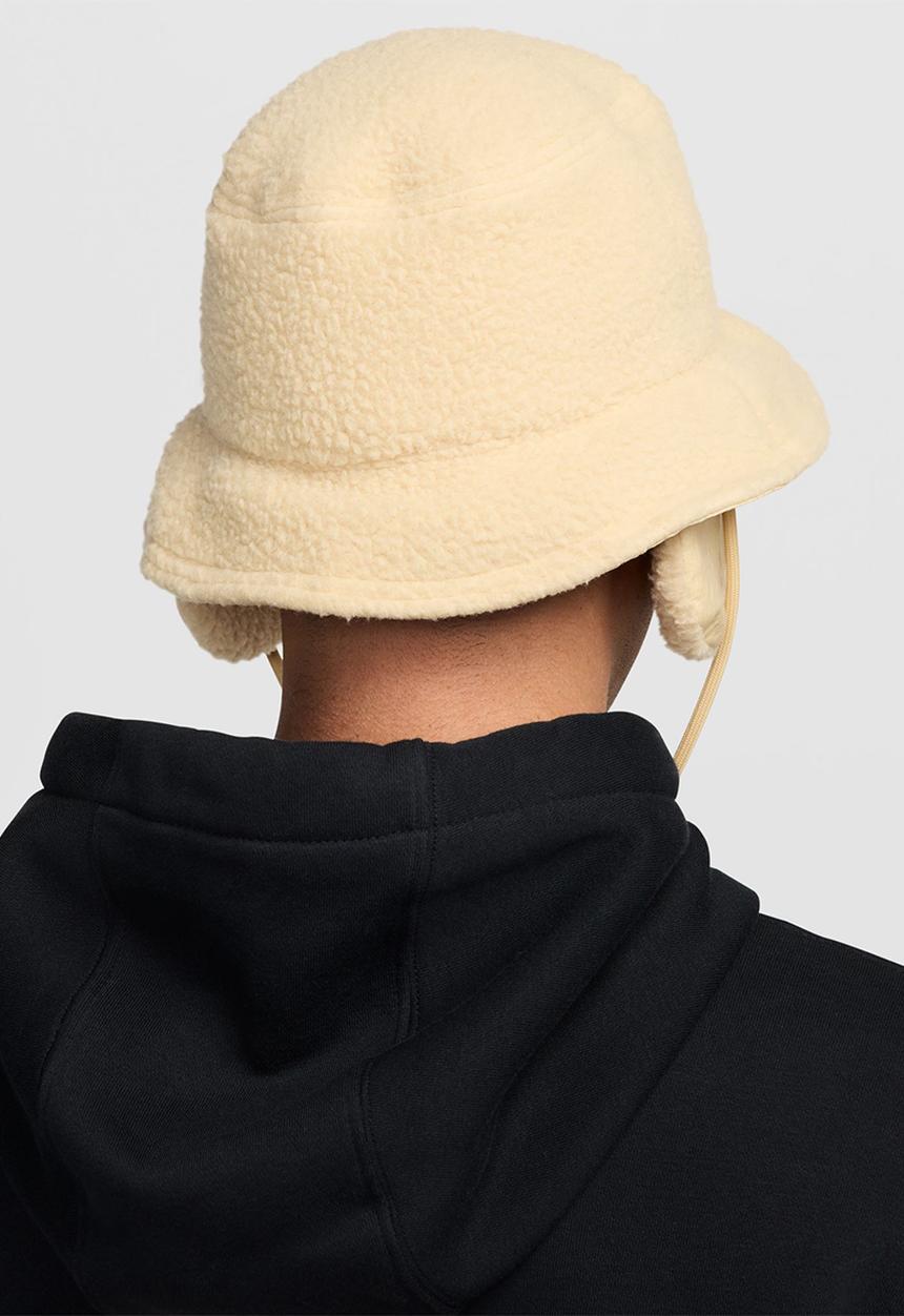 Nike - Nike Apex