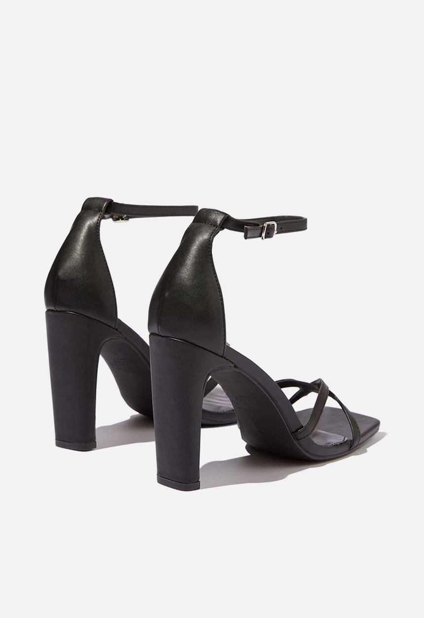 Cotton On - Minnie strappy block heel - black smooth