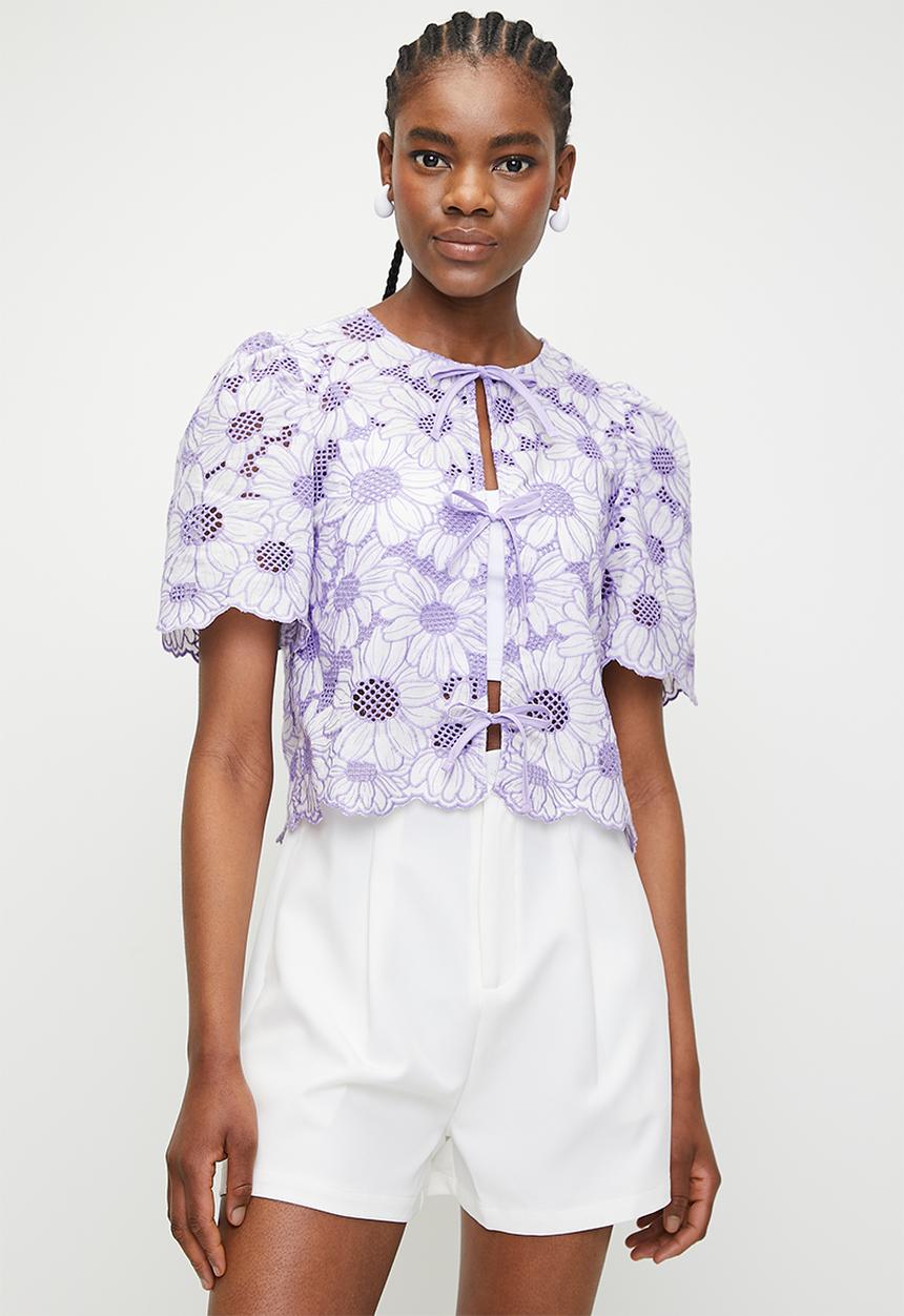 Me&B - Bow Top  In Anglaise Lilac - Lilac