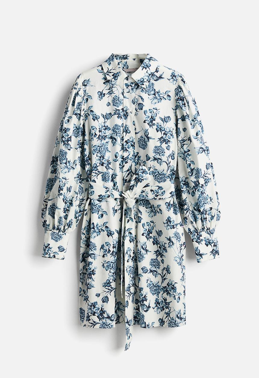 H&M - Tie-belt shirt dress - white & blue floral