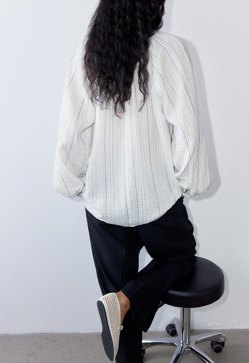 H&M - Double-weave blouse - white & blue striped