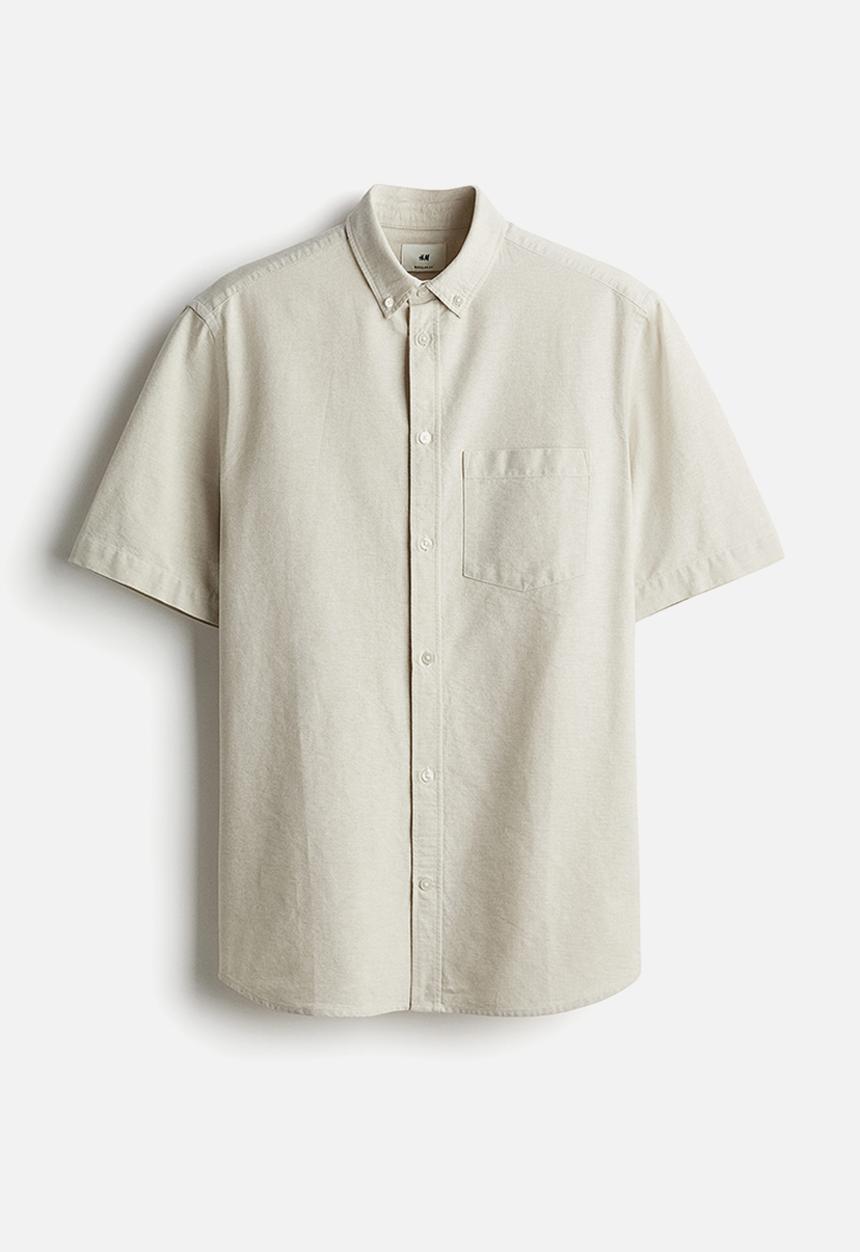 H&M - Regular fit short-sleeved oxford shirt - light beige
