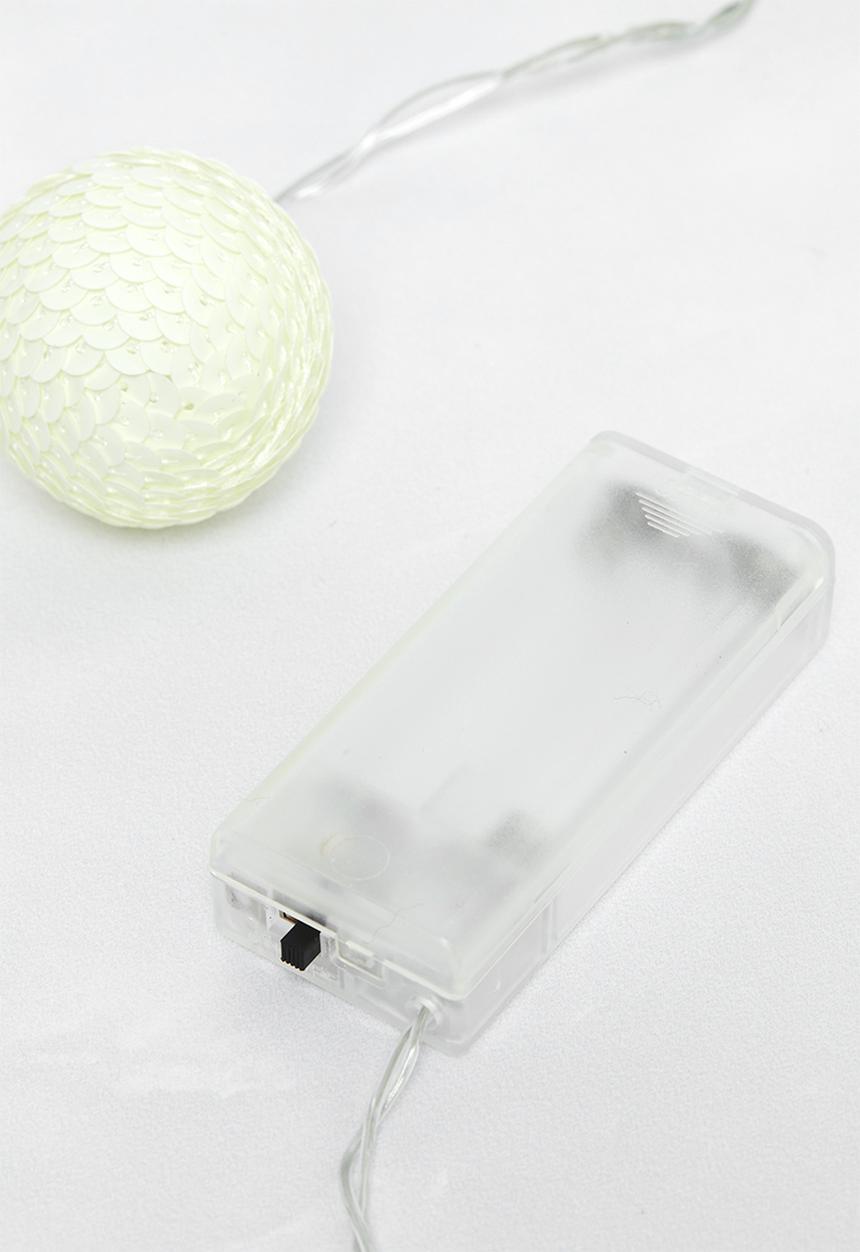H&S - Sequins Light Chain - White