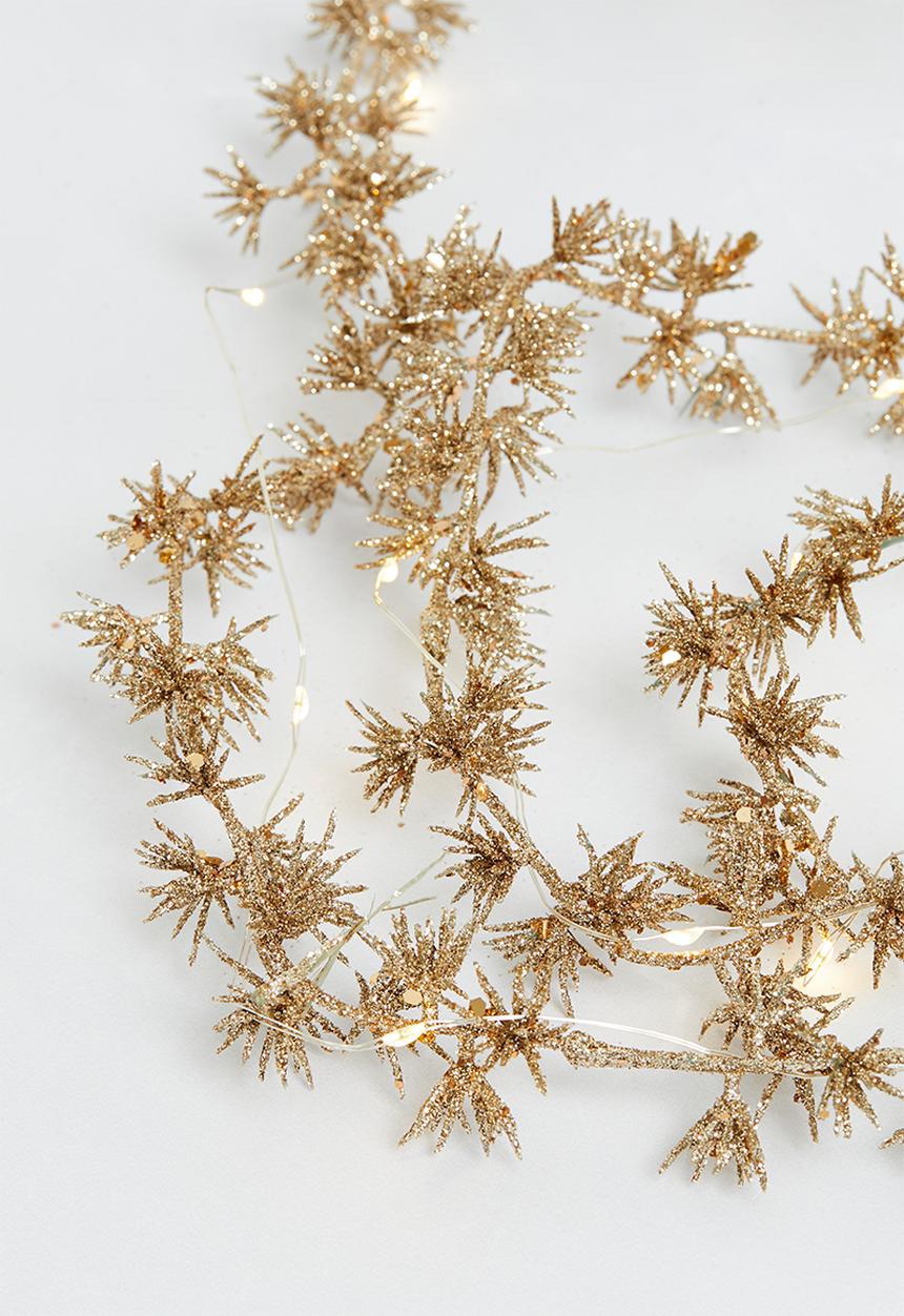 H&S - Pine needle LED light chain - gold