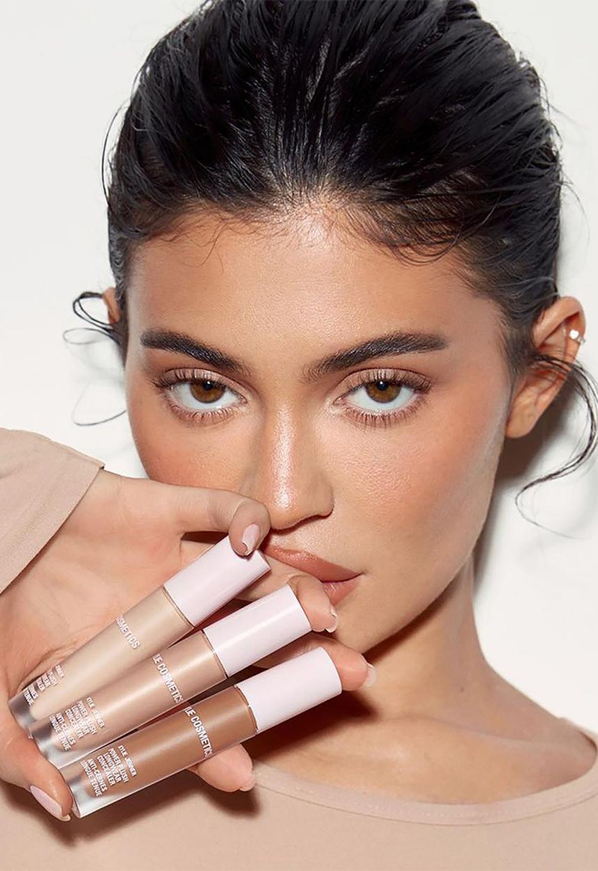 Kylie Cosmetics - Power Plush Longwear Concealer - 5.5WN
