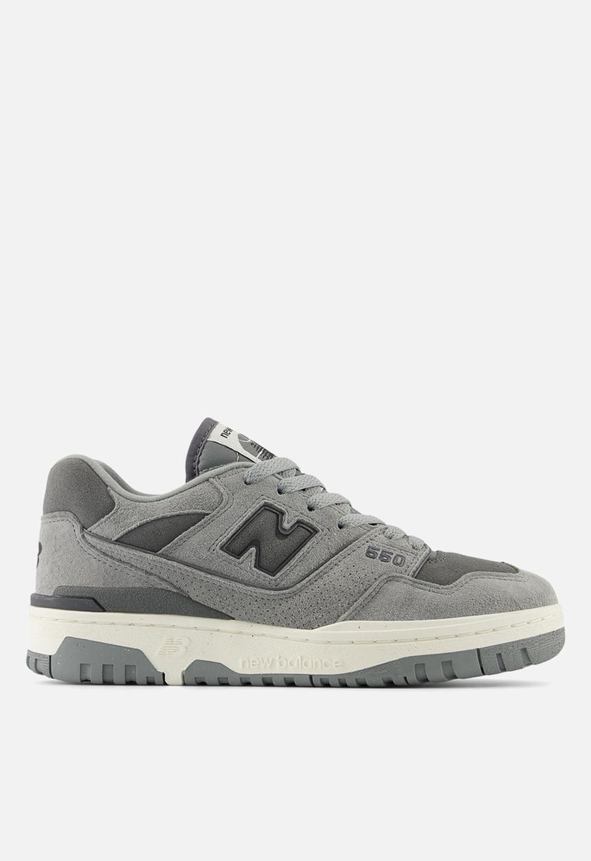 New Balance  - BB550