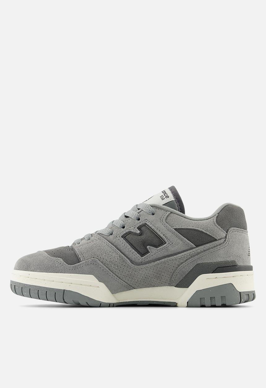 New Balance  - BB550