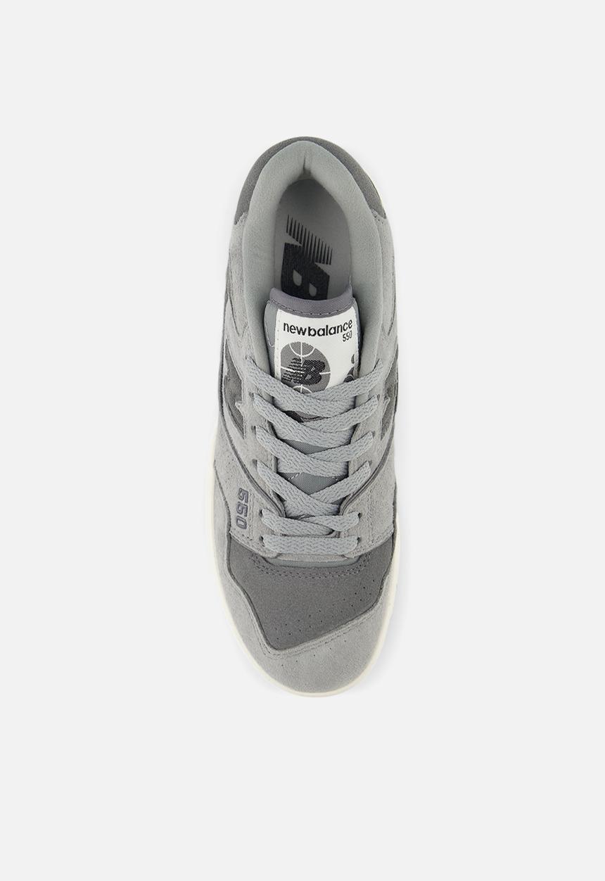 New Balance  - BB550