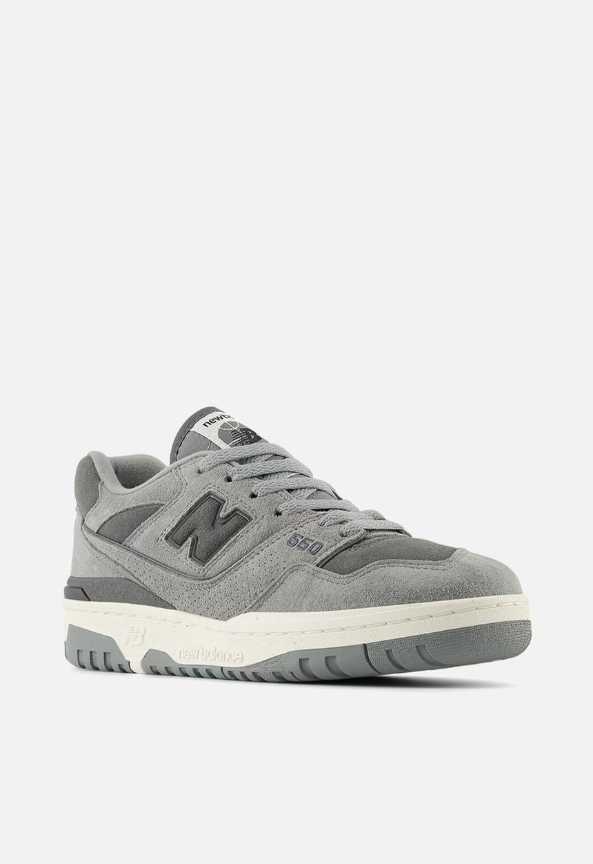 New Balance  - BB550