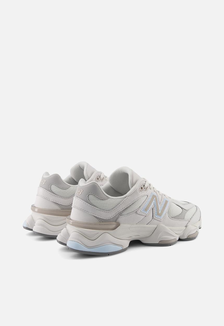 New Balance  - 9060