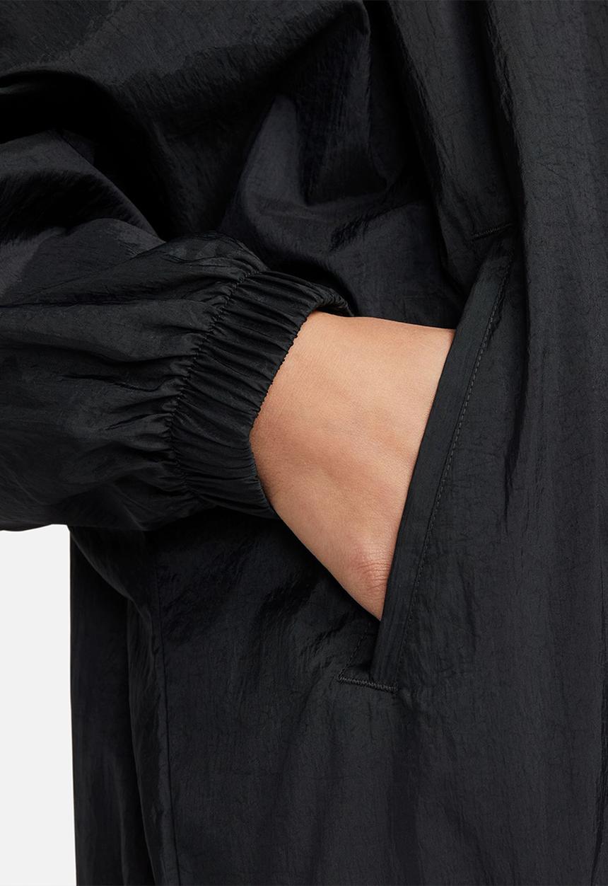 Nike - Nike Womens Essential Woven Jacket - black / white