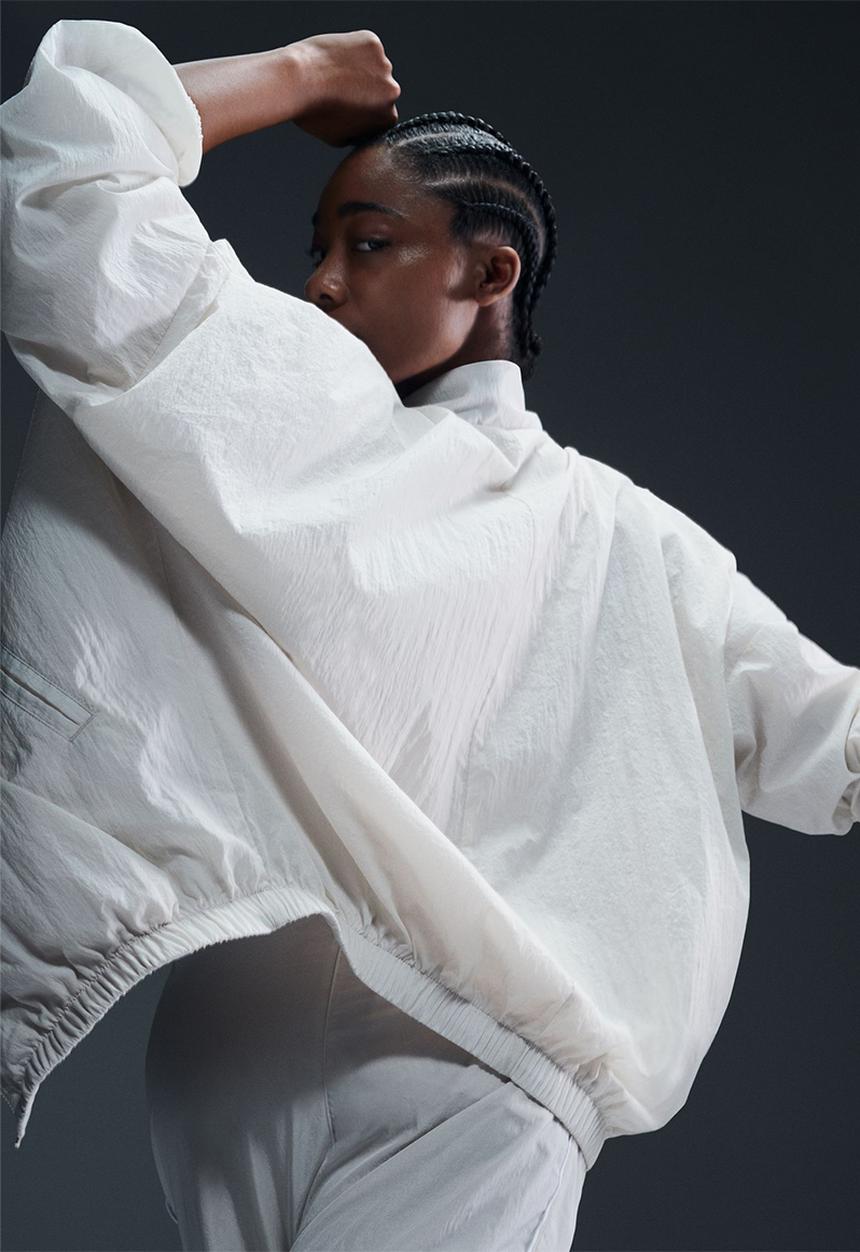 Nike - Nike Womens Woven Jacket - Black/White