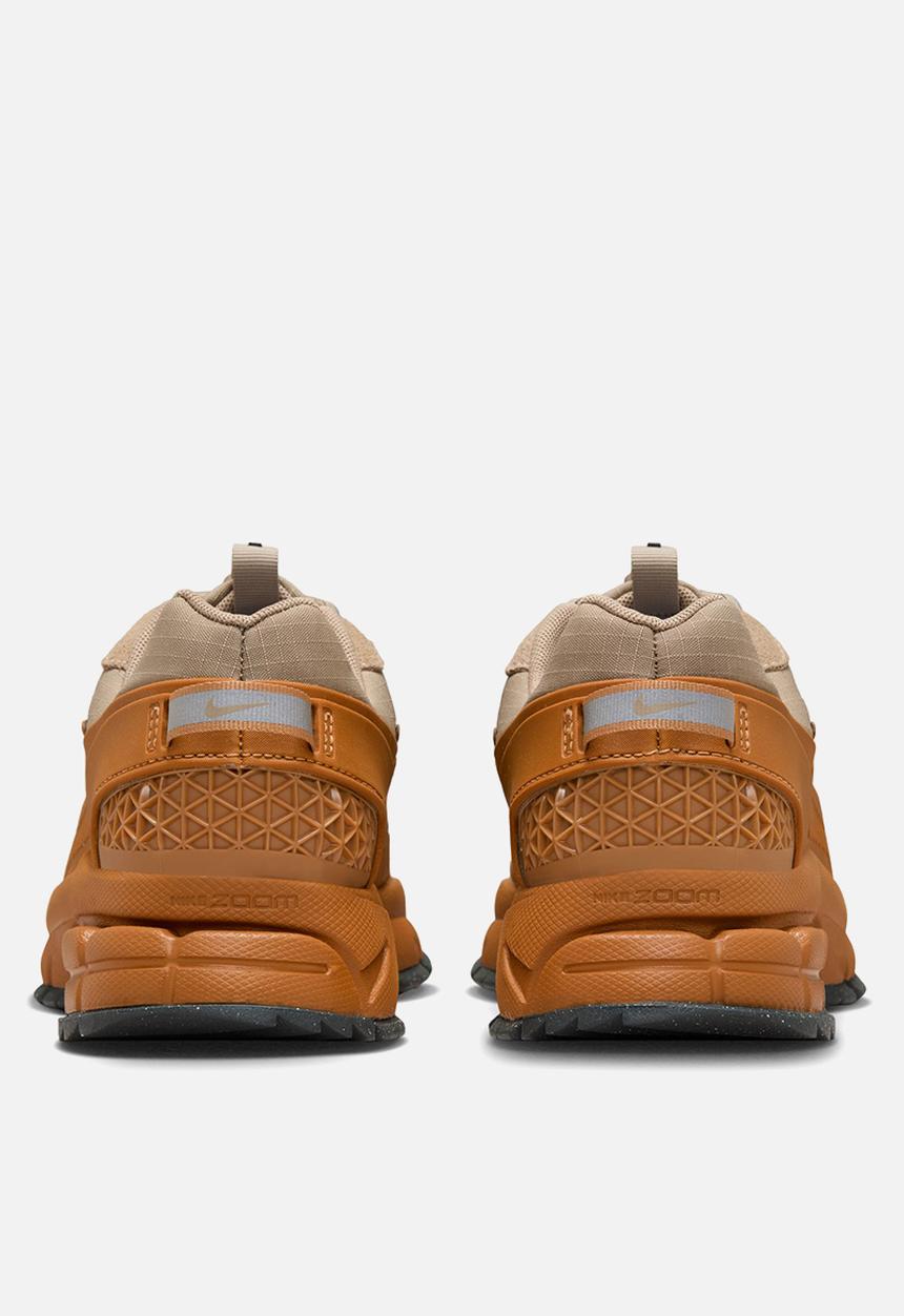 Nike - Zoom Vomero roam