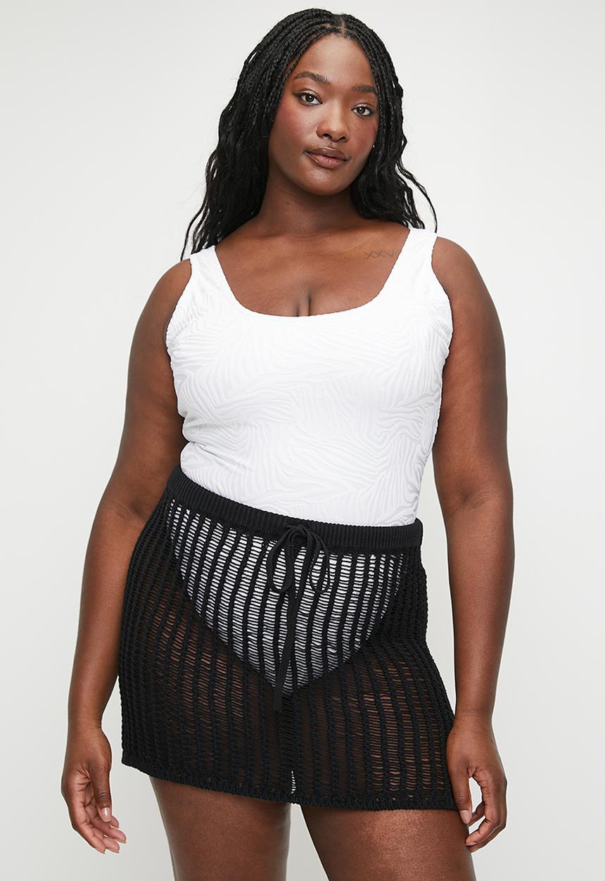 Cotton On - Plus Beach Ladder Knit Mini Skirt - Black