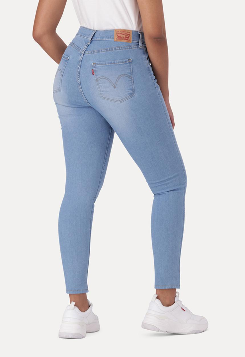 Levi’s® - Curvy Hirise Superskinny - Lever Left