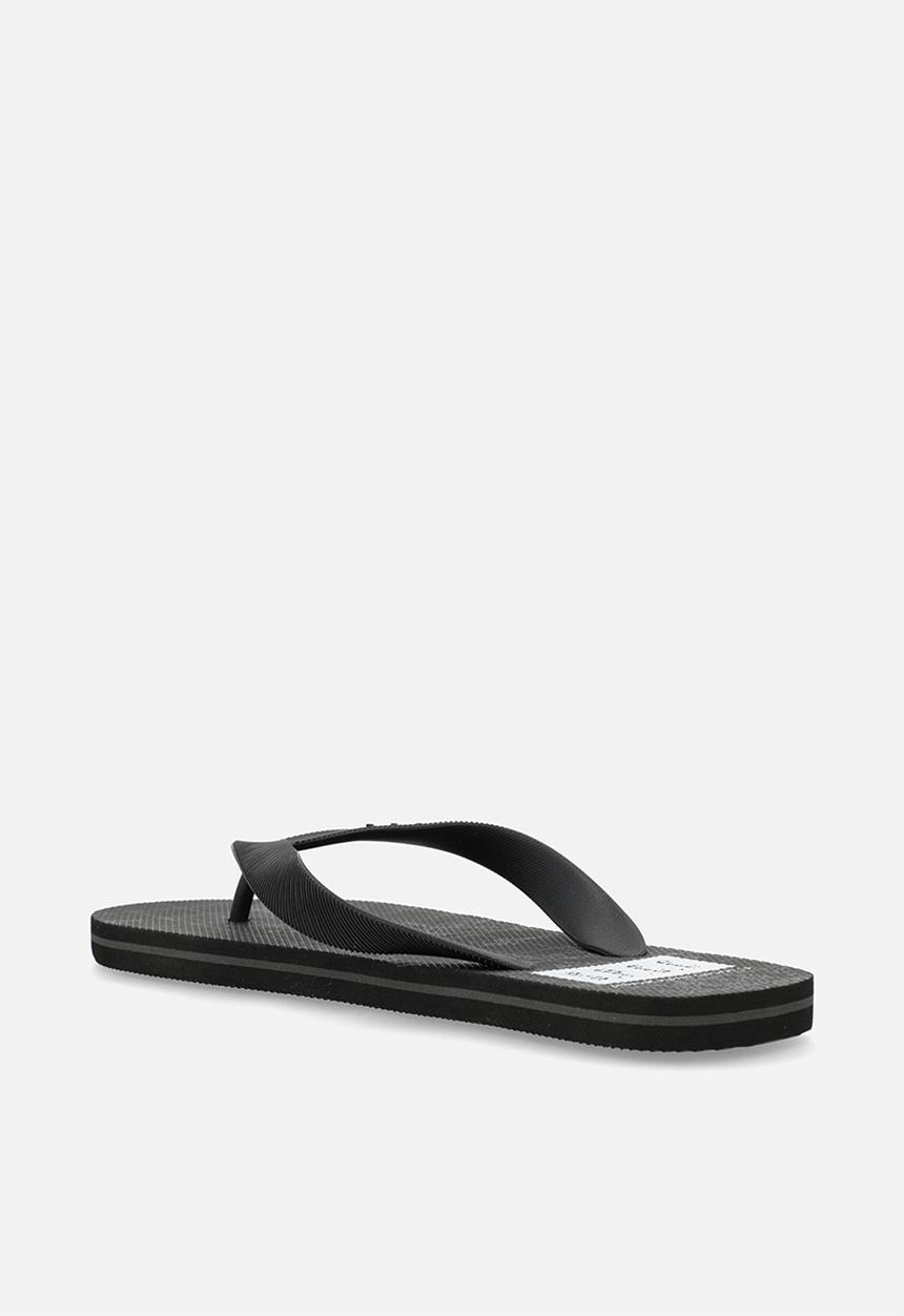 S.P.C.C - Nitara Flip Flops - Black