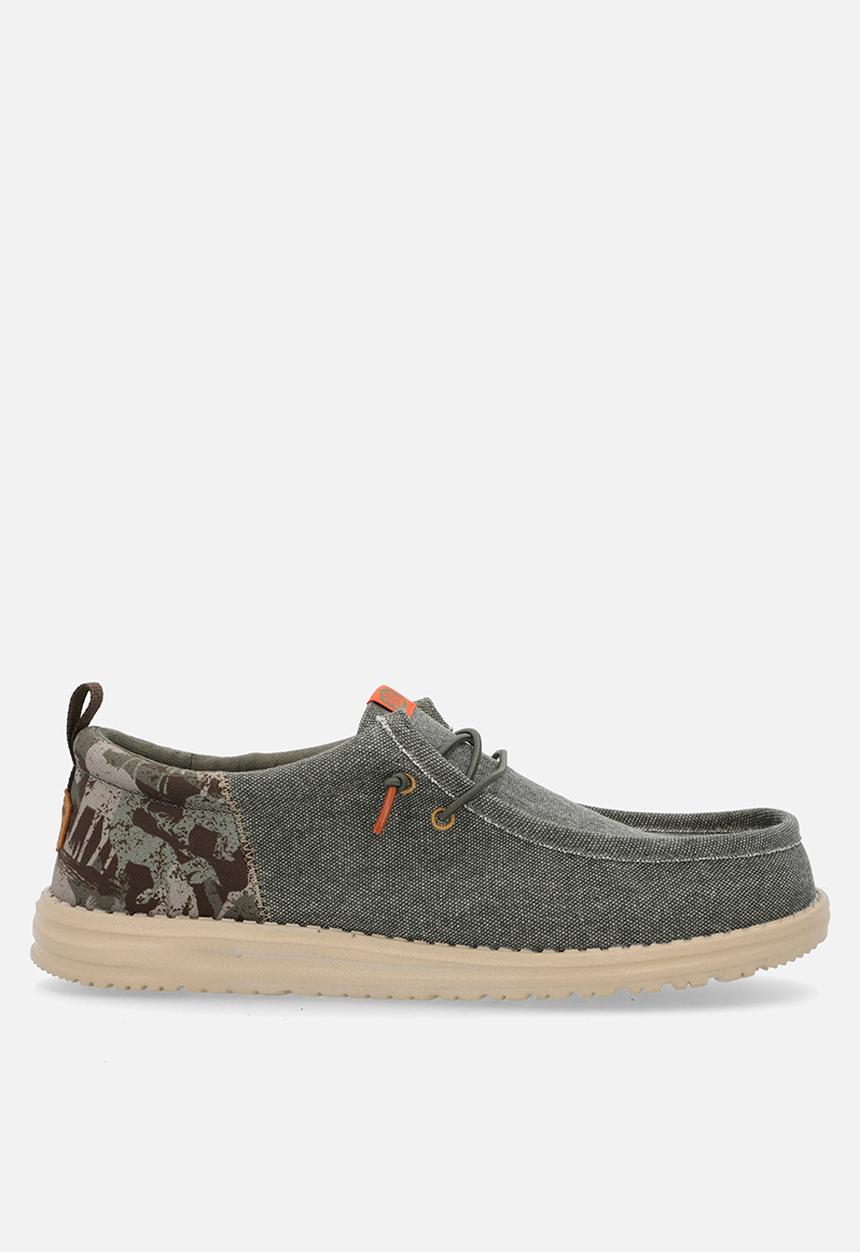 Hey Dude - Wally Funk Hunt - Camo