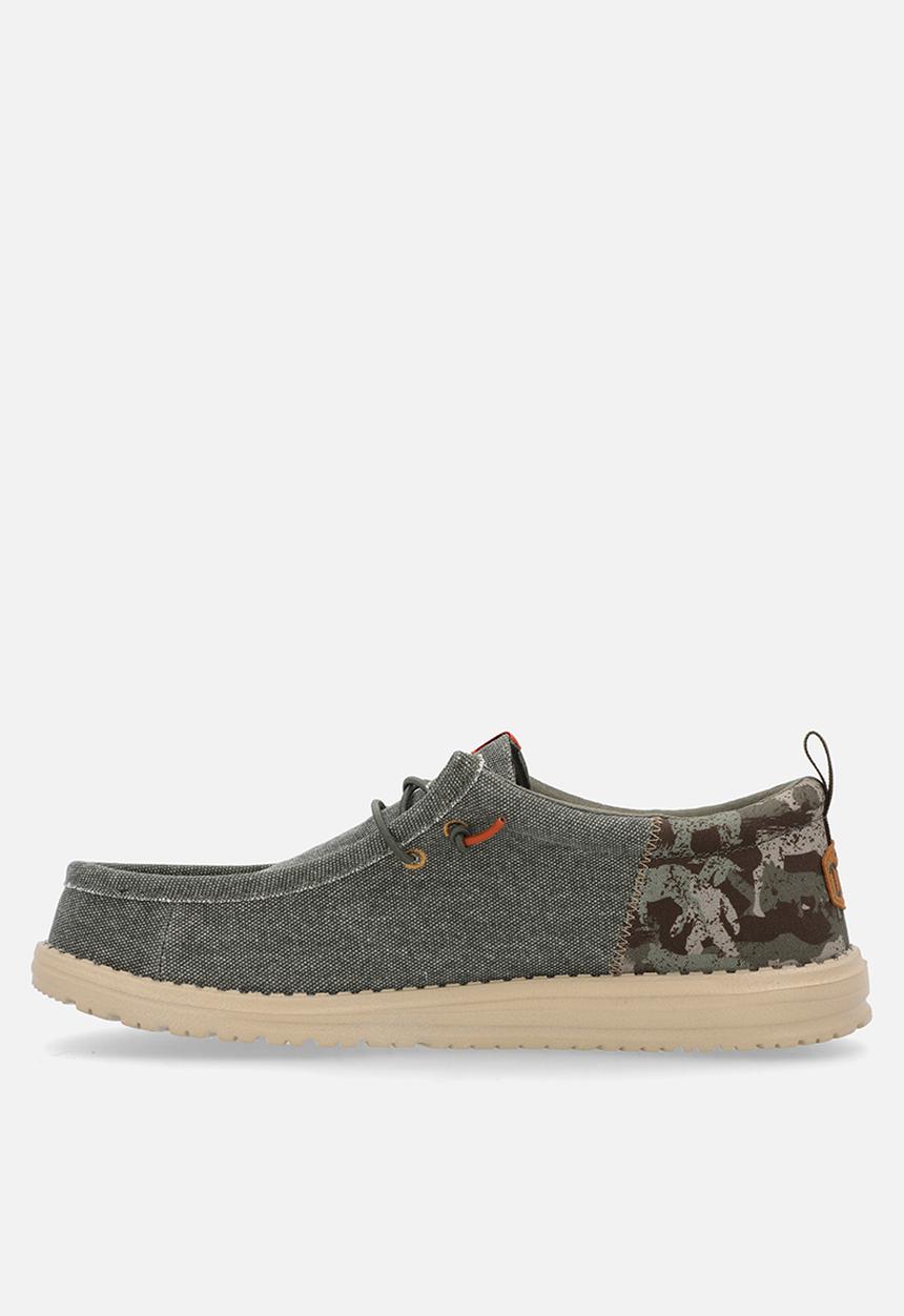 Hey Dude - Wally Funk Hunt - Camo