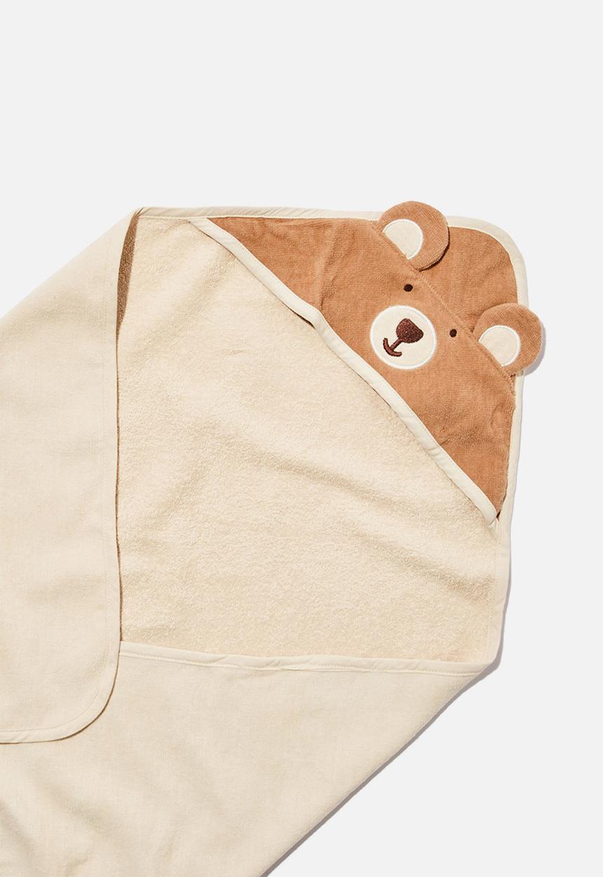 Cotton On - Baby snuggle towel - taupe brown/bear