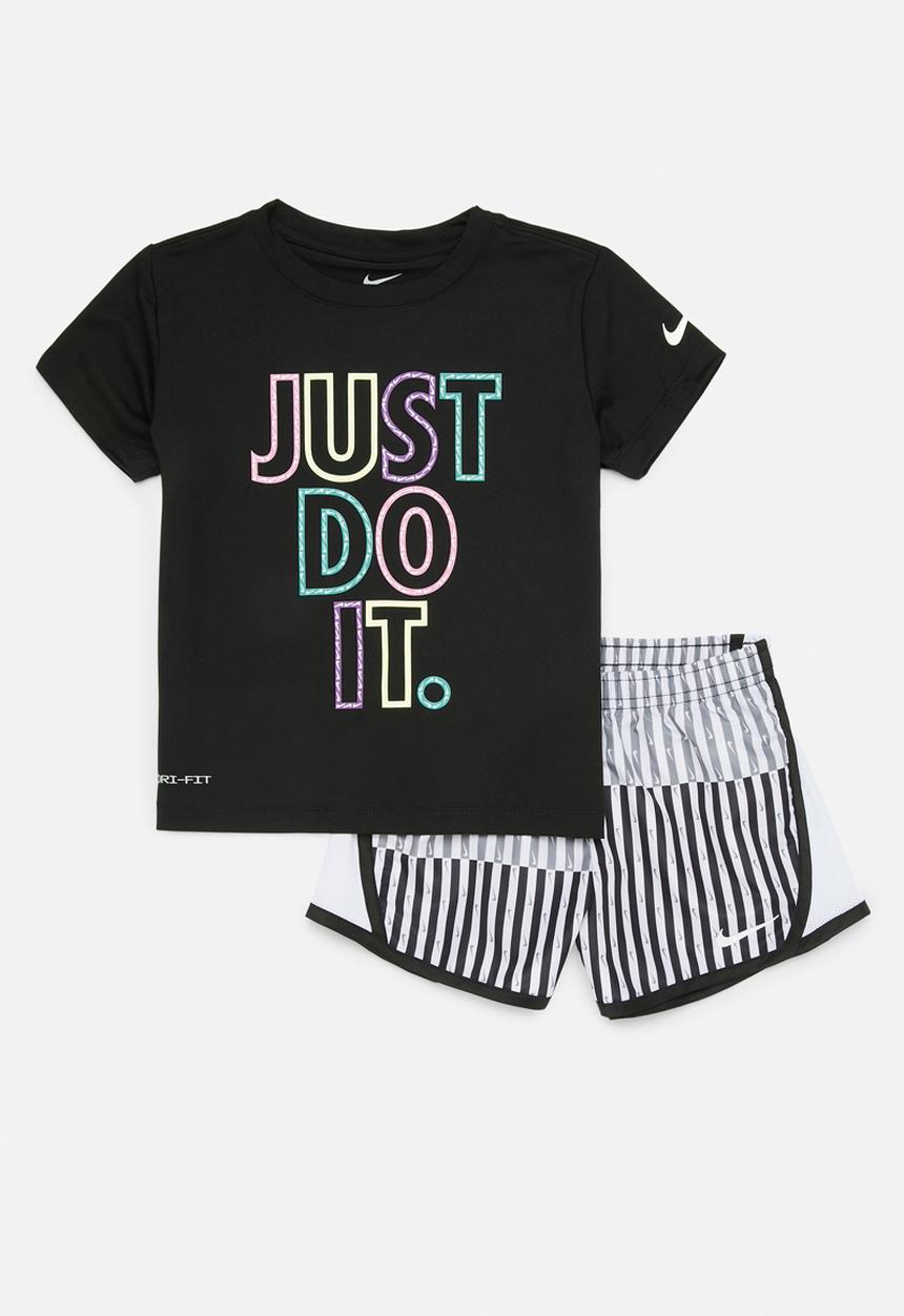 Nike - Nkg femme pop tee & tempo shor - black