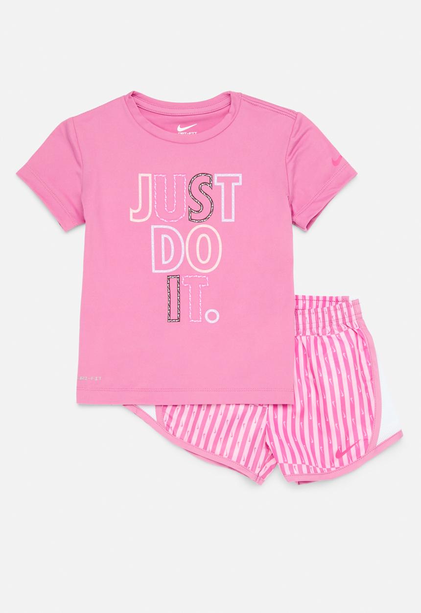 Nike - Nkg femme pop tee & tempo shor - magic flamingo