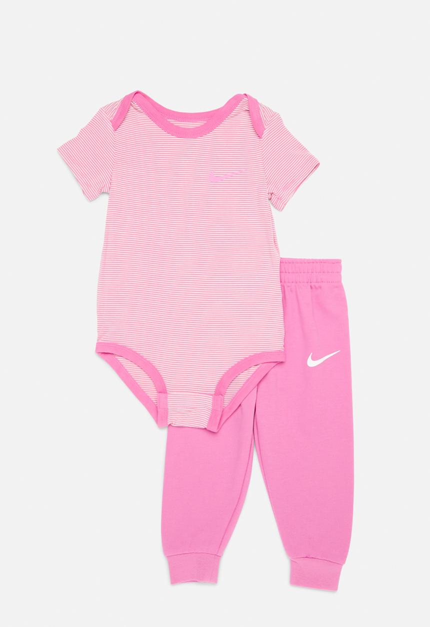 Nike - Nkn 2 pc striped ss bsps - playful pink