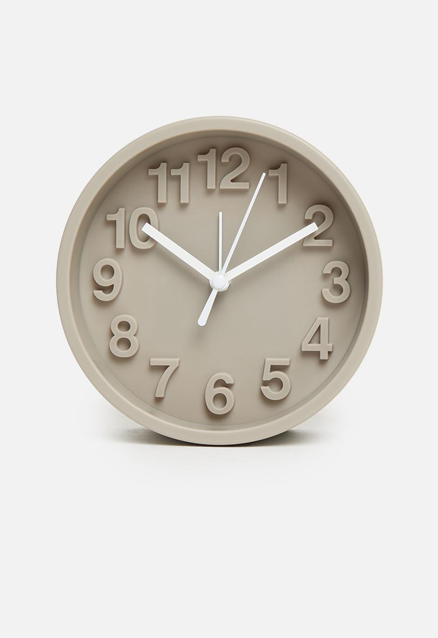 H&S - Kuzco clock - natural