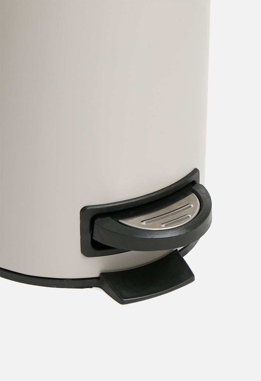Bathroom Solutions - 3l pedal bin - grey