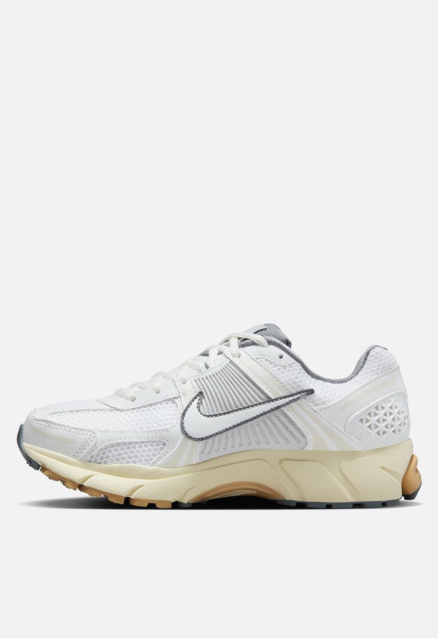 Nike - Zoom Vomero 5 