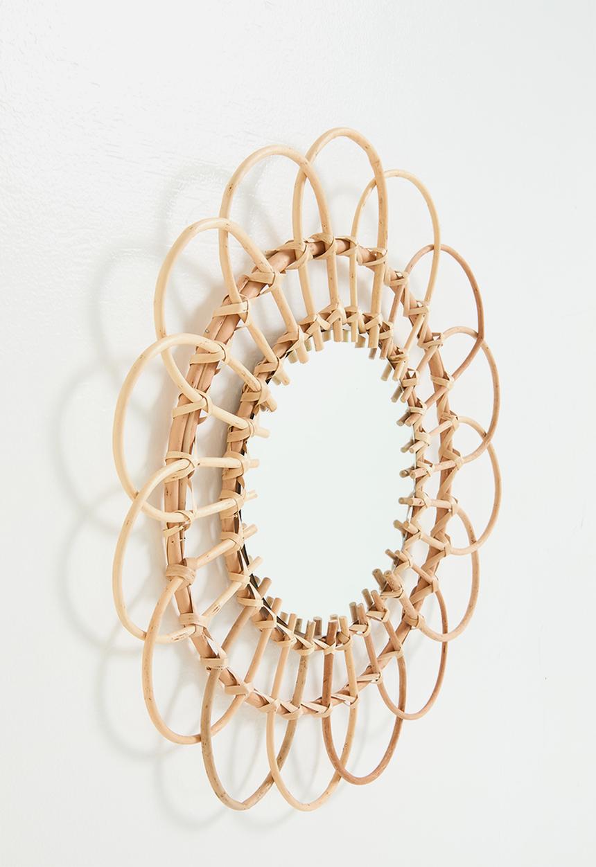 H&S - Flower shaped mirror - neutral