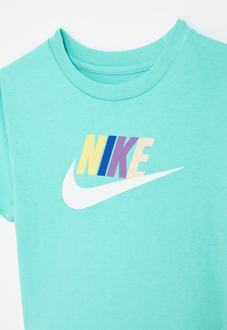 Nike - Nkg hbr club boxy tee - green frost