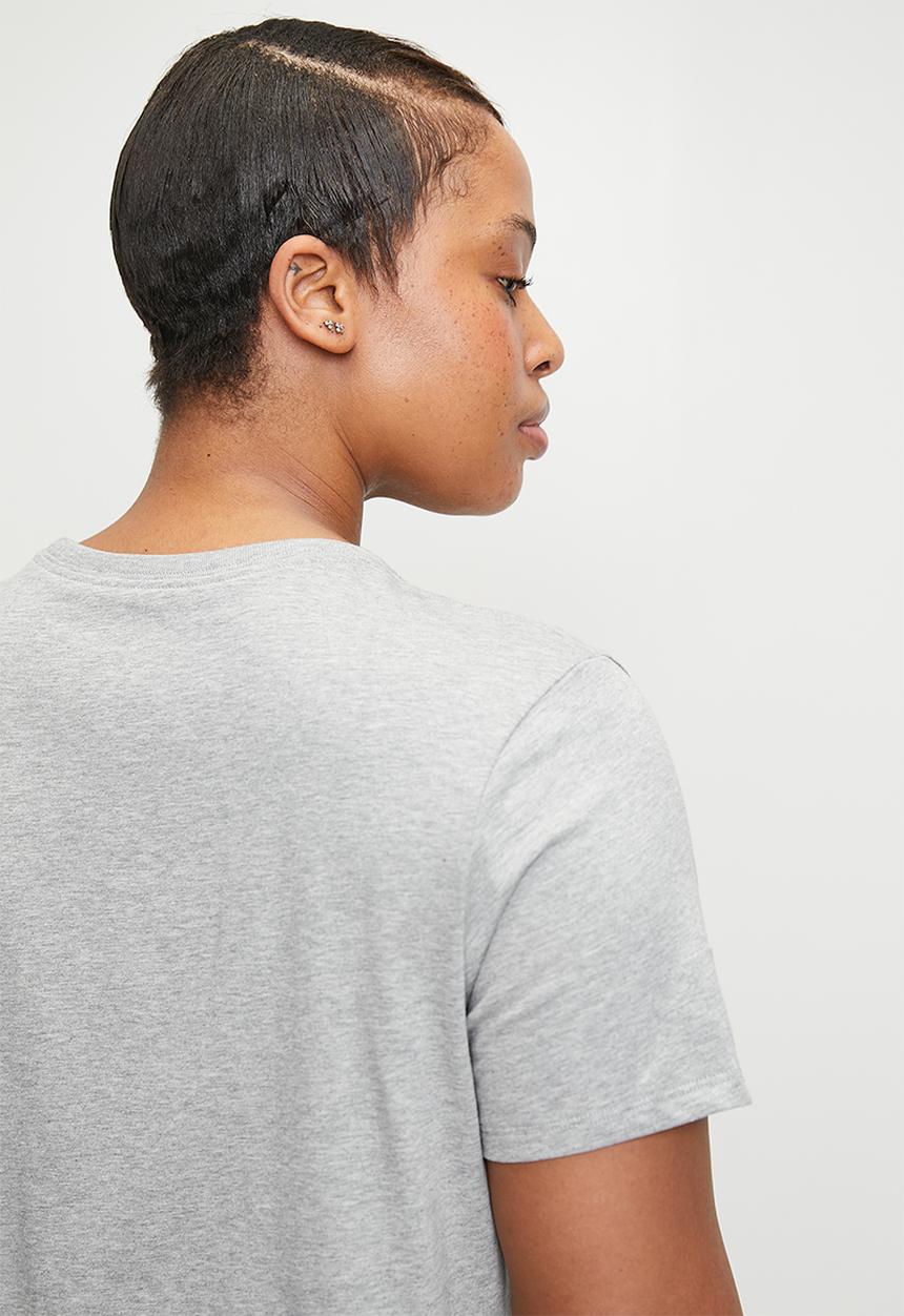 Nike - Nike Plus Sportswear Essentials Tee - dk grey heather/black