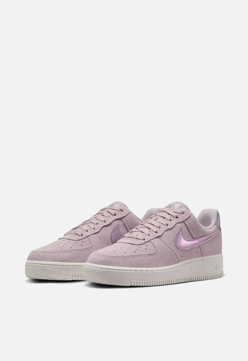 Nike - WMNS AIR FORCE 1 '07 SE