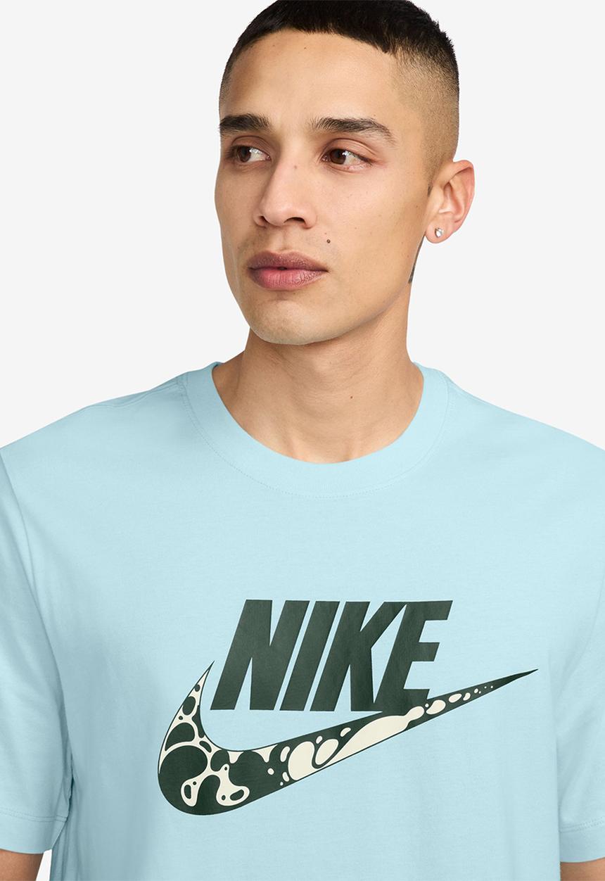 Nike - NSW Futura 12mo Tee  - glacier blue