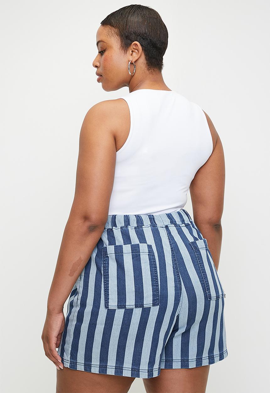 Me&B - Plus denim knit stripe shorts - blue & white stripe